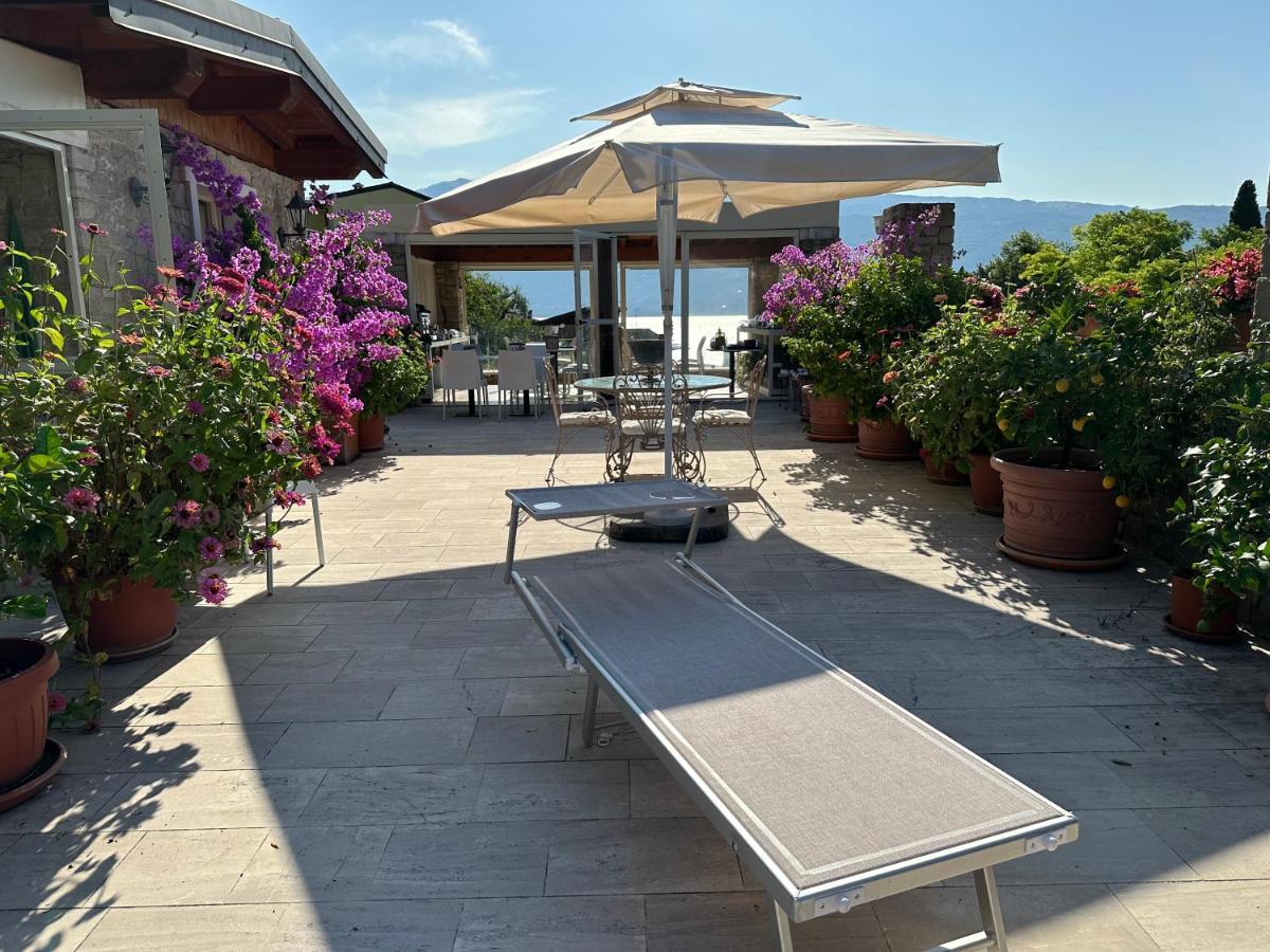 Bed and Breakfast La Cascata Negli Ulivi Toscolano-Maderno Exterior foto